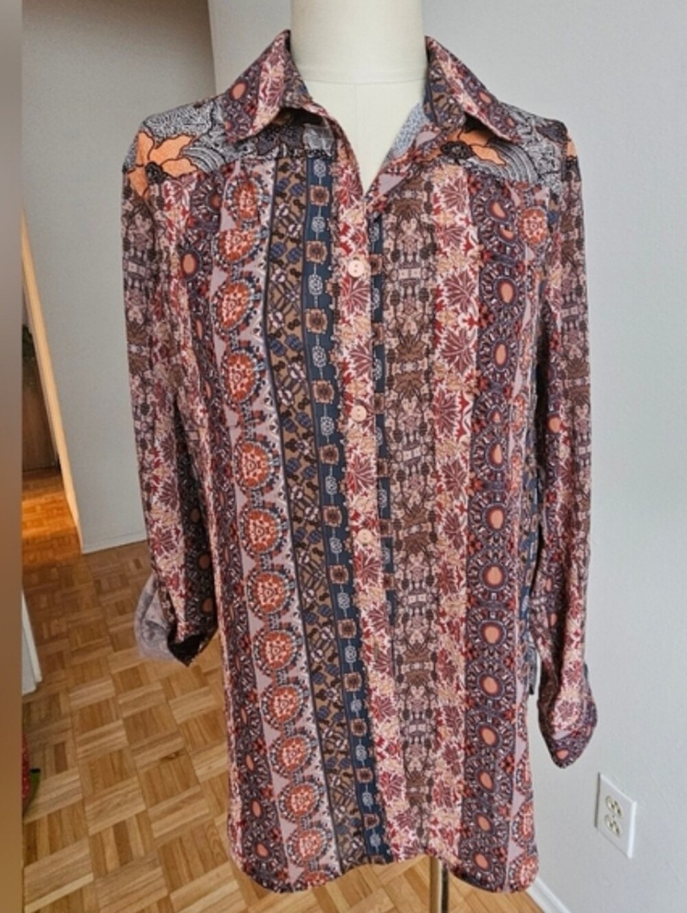 Women Patterned Long-Sleeve Button-Up Shirt in Brown and Rust